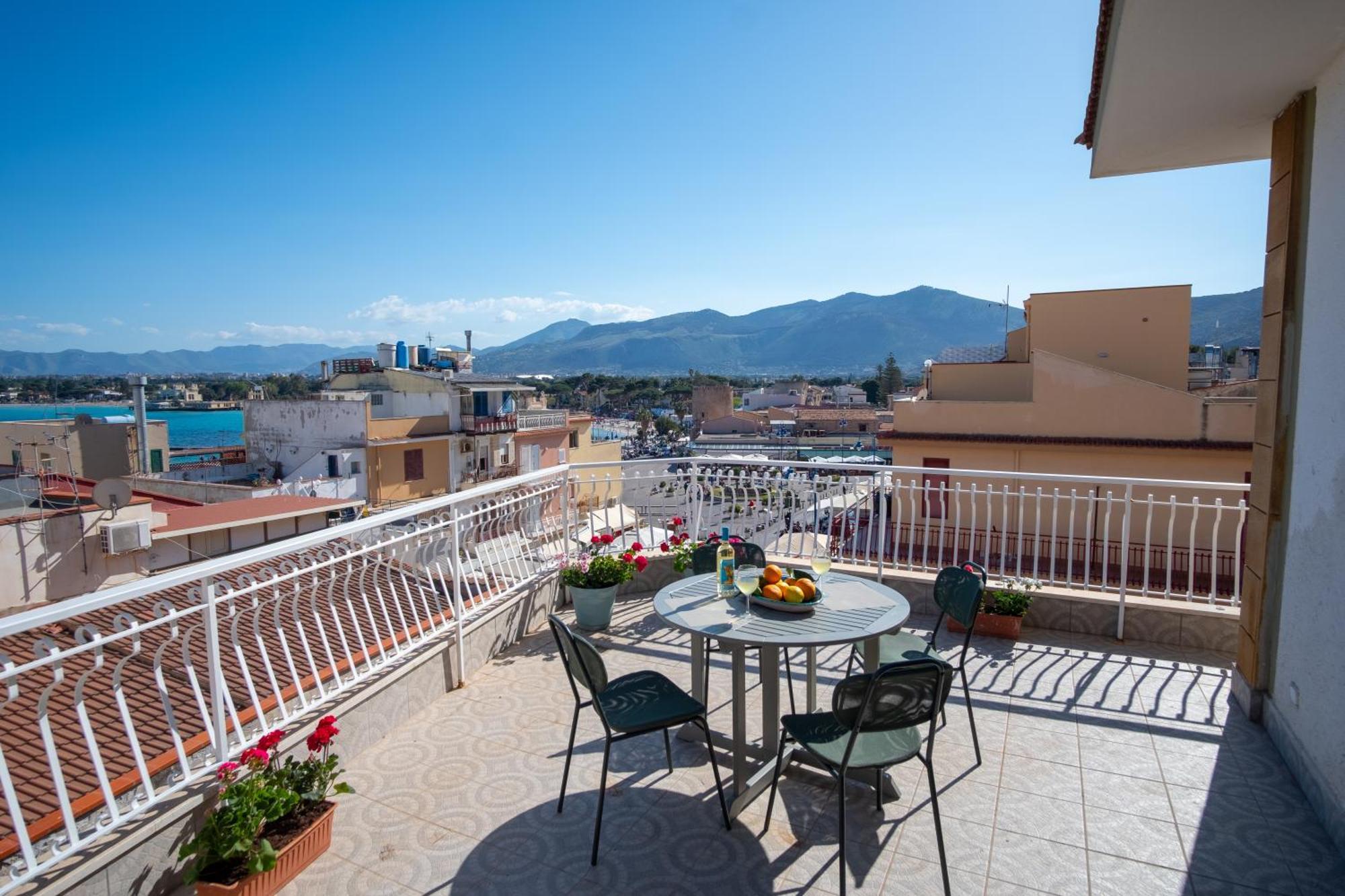 Sunsea House Mondello