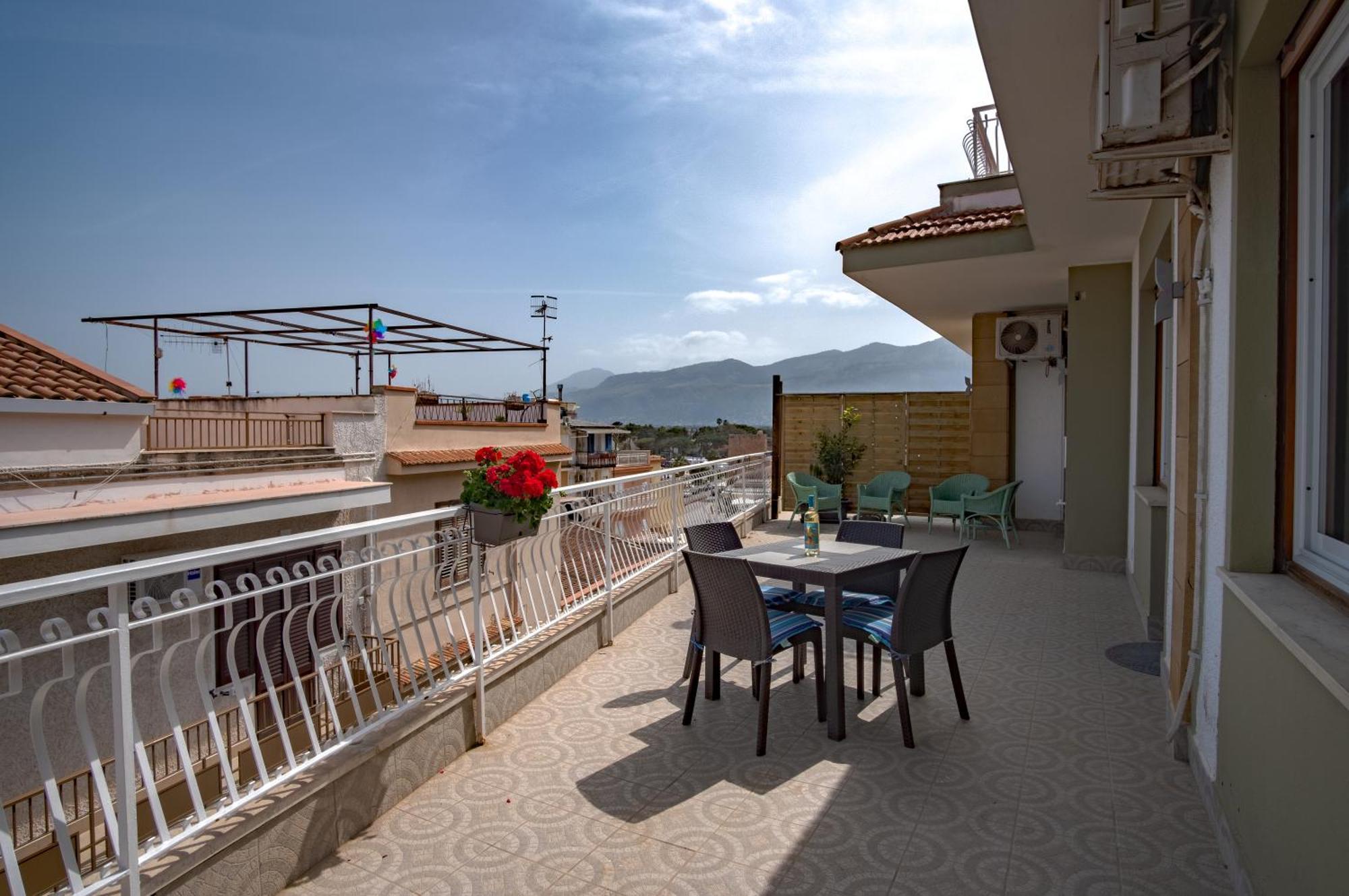 Sunsea House * Mondello