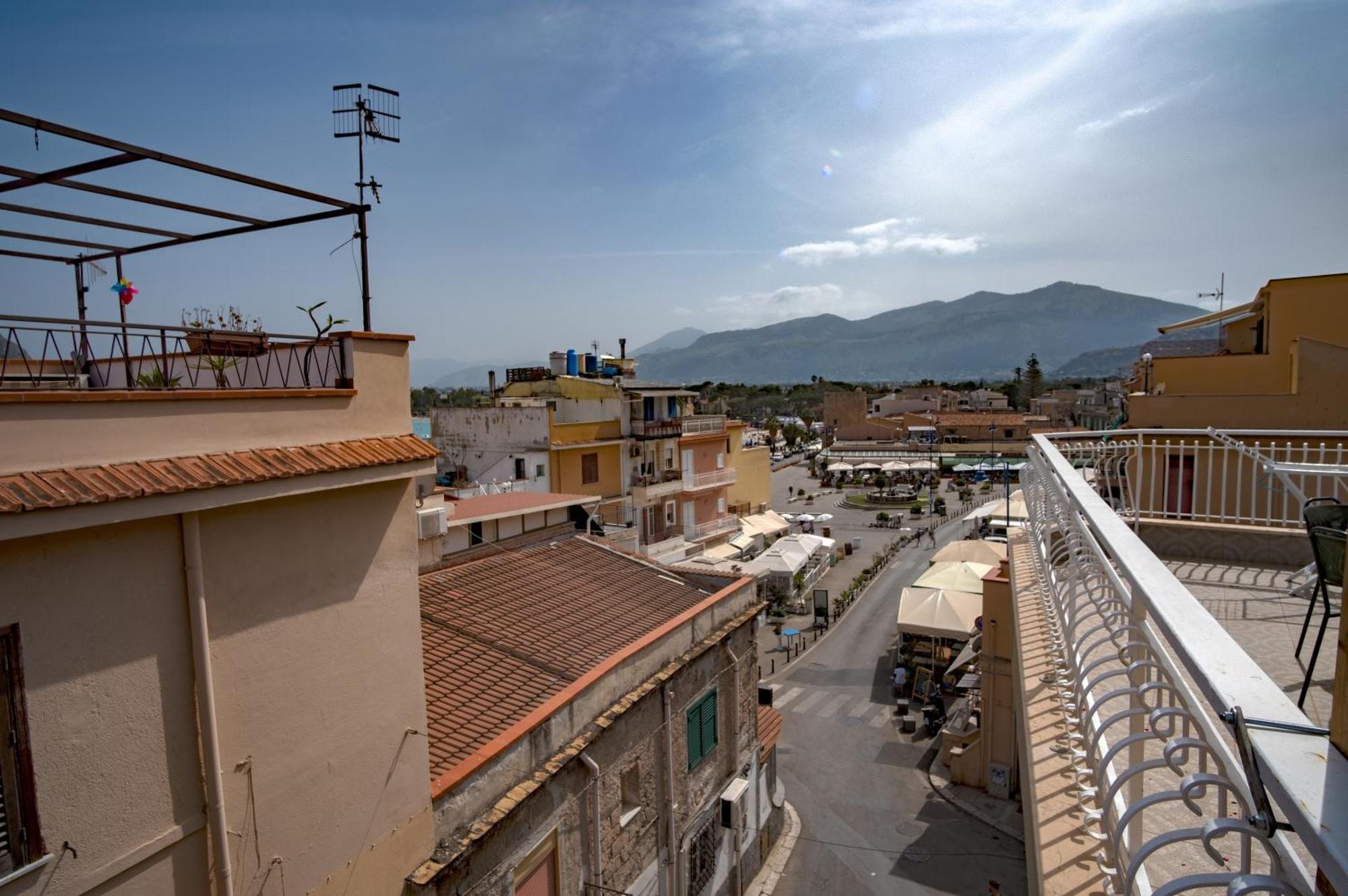 Sunsea House Mondello